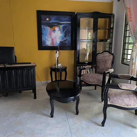 Homestay Casanegretehostalboutique